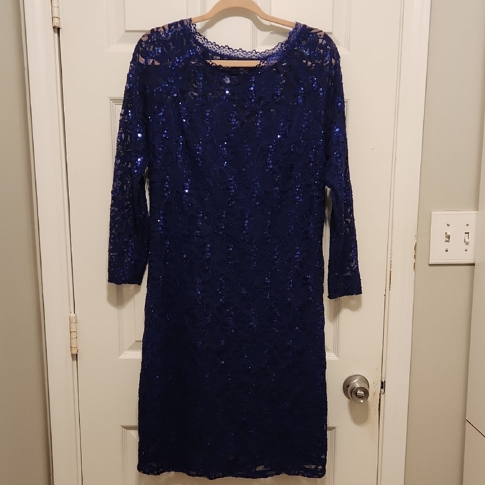 CANDALITE WOMEN'S Elegant Blue Lace Dress Size XL.